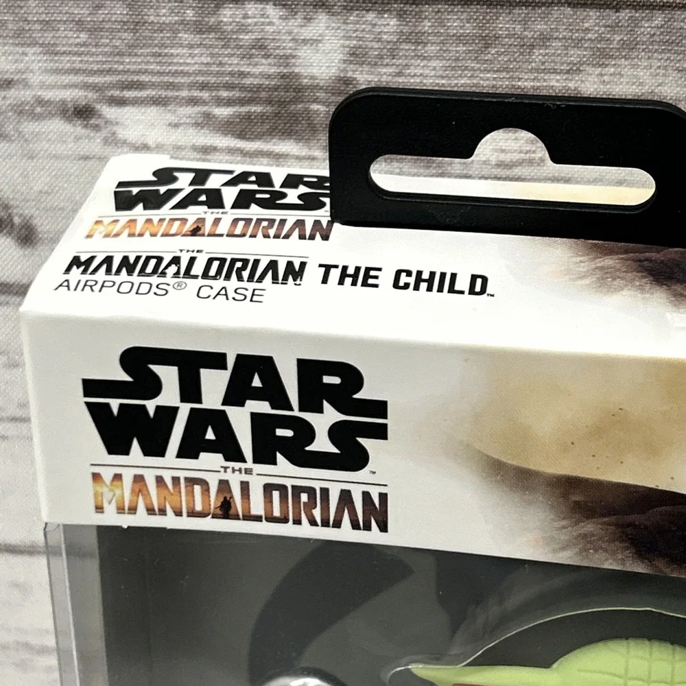 Star Wars Disney Baby Yoda Airpod Case Mandalorian The Child Brand New